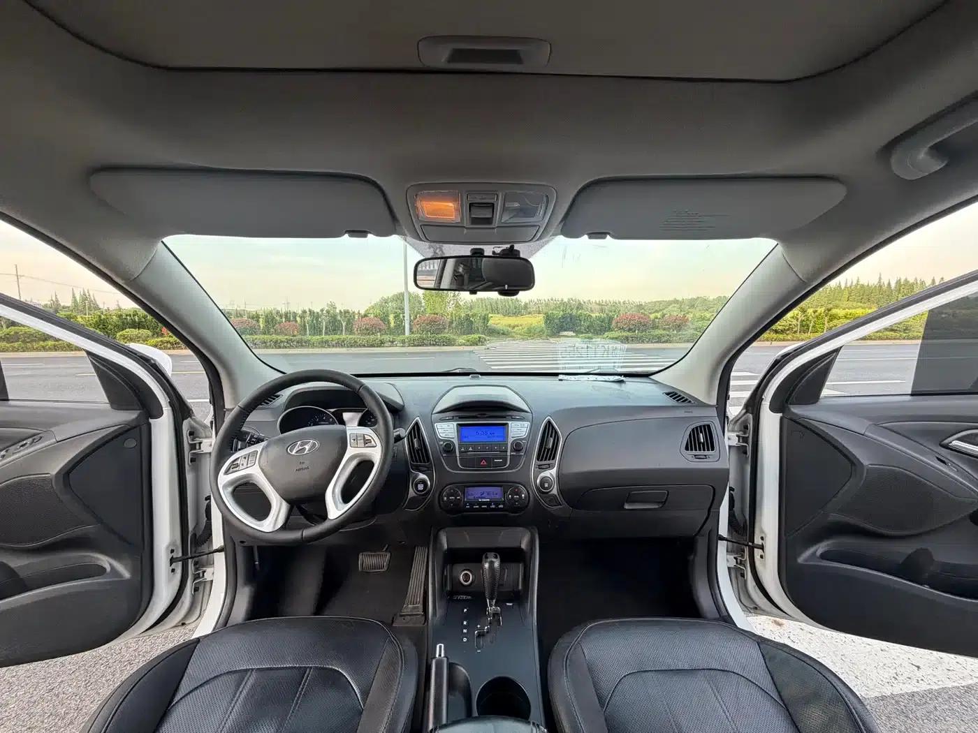 Beijing Hyundai ix35 2013 2.0L Automatic 2WD Smart GLS (National IV Emission Standard) — миниатюра 5