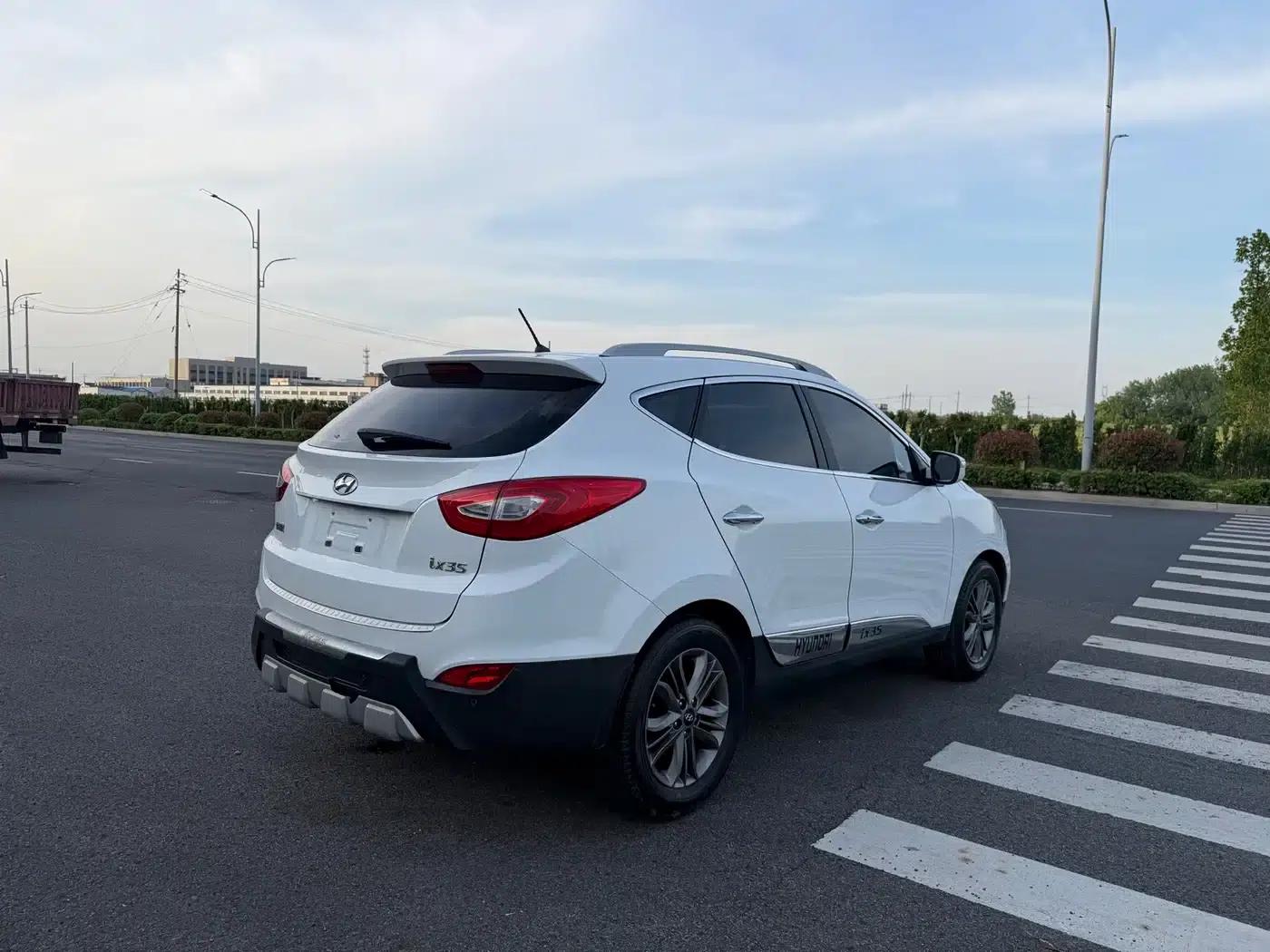Beijing Hyundai ix35 2013 2.0L Automatic 2WD Smart GLS (National IV Emission Standard) — миниатюра 9