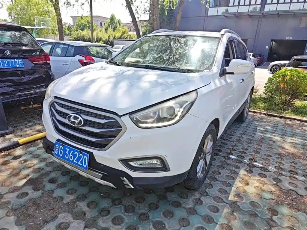 Beijing Hyundai ix35 2013 2.0L Automatic 2WD Smart GLS (National V Emission Standard) — миниатюра 1