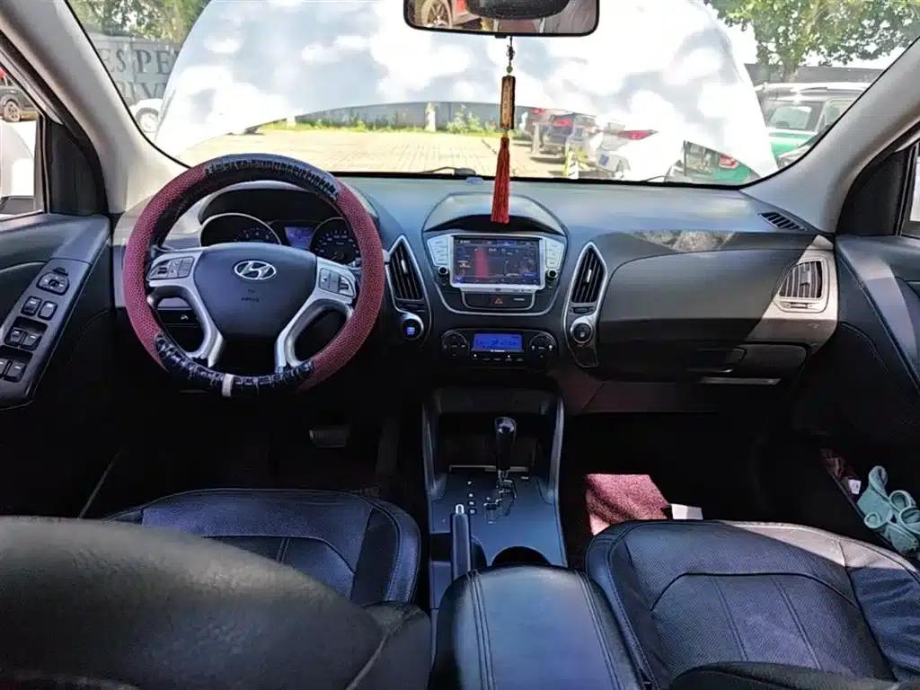 Beijing Hyundai ix35 2013 2.0L Automatic 2WD Smart GLS (National V Emission Standard) — миниатюра 16