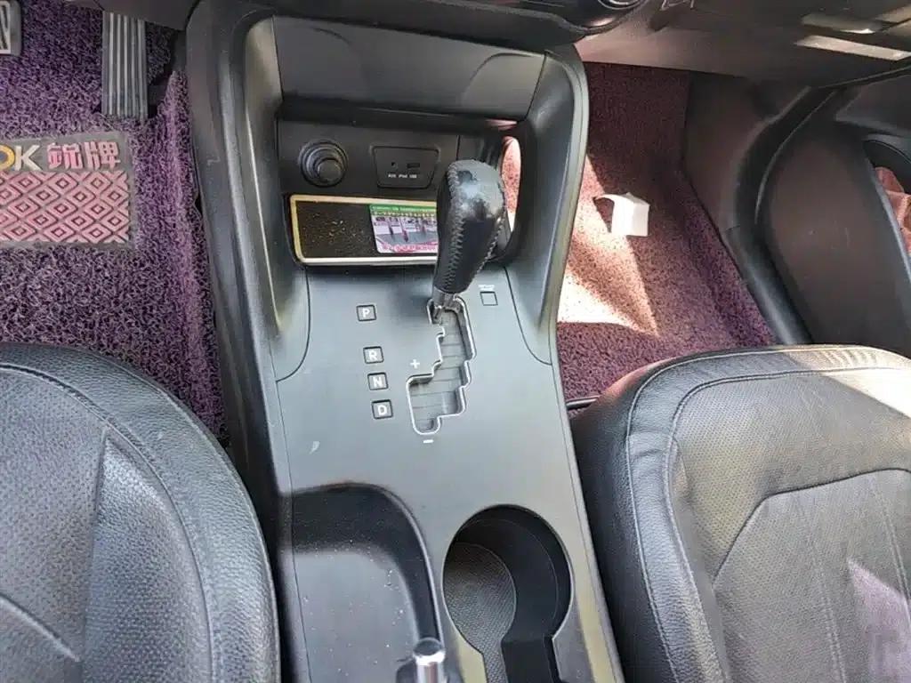 Beijing Hyundai ix35 2013 2.0L Automatic 2WD Smart GLS (National V Emission Standard) — миниатюра 21