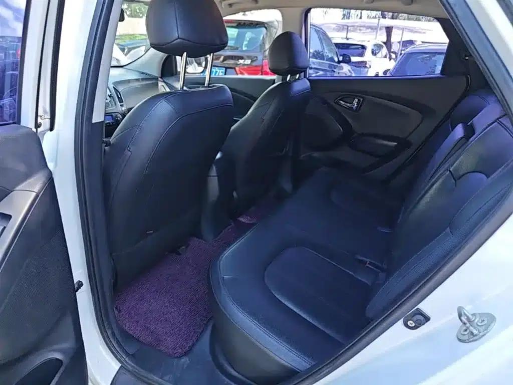 Beijing Hyundai ix35 2013 2.0L Automatic 2WD Smart GLS (National V Emission Standard) — миниатюра 24