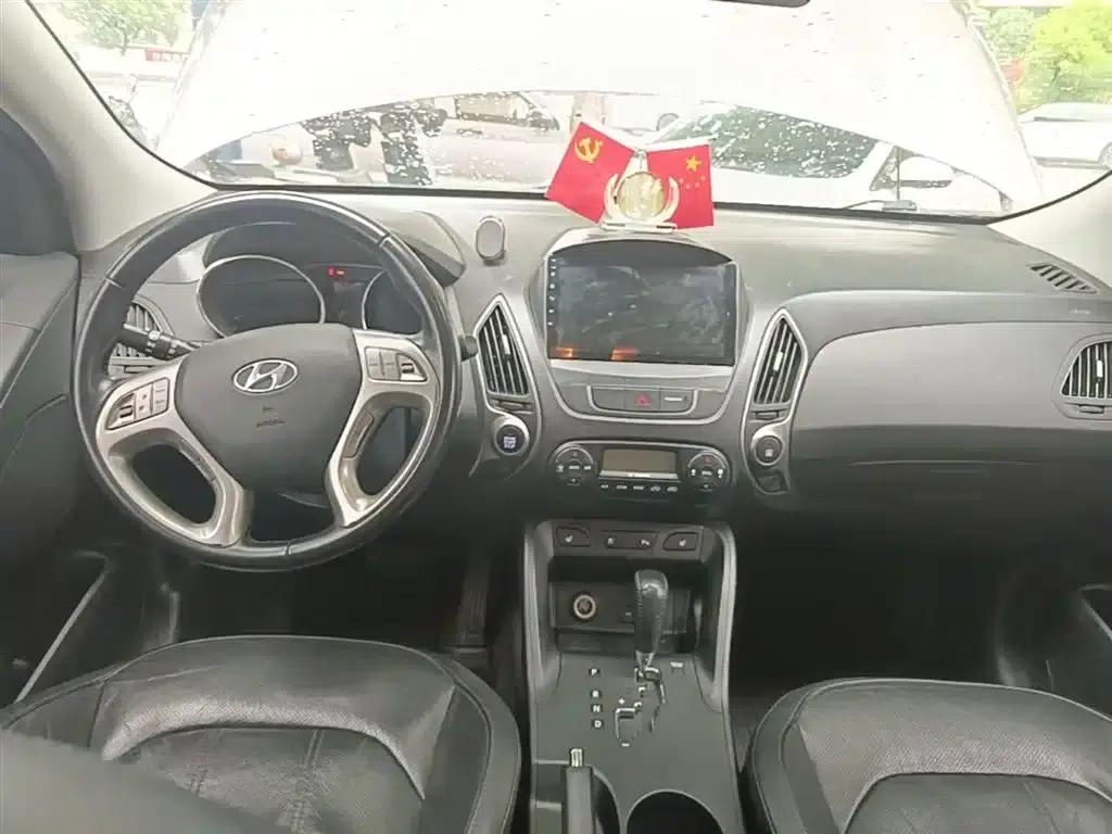 Beijing Hyundai ix35 2013 2.0L Automatic 2WD Leading Edition GLX (National V Emission Standard) — миниатюра 13