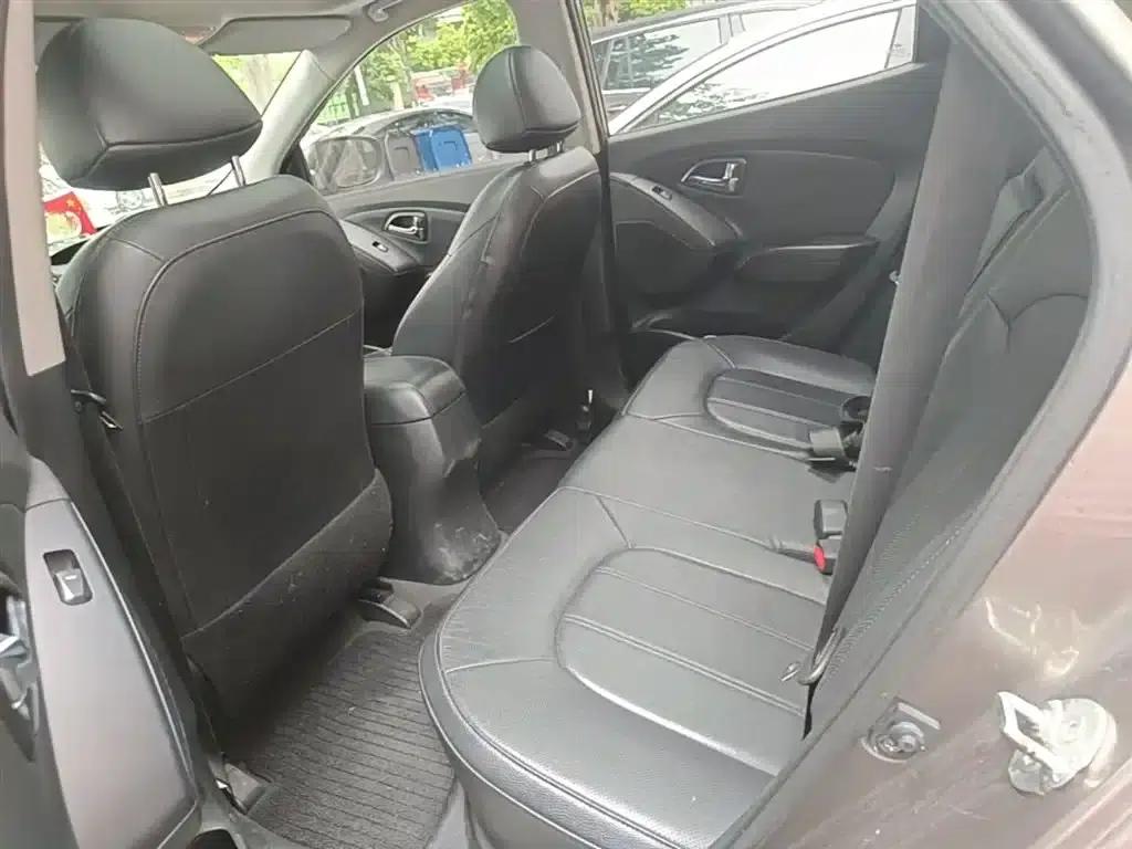 Beijing Hyundai ix35 2013 2.0L Automatic 2WD Leading Edition GLX (National V Emission Standard) — миниатюра 17