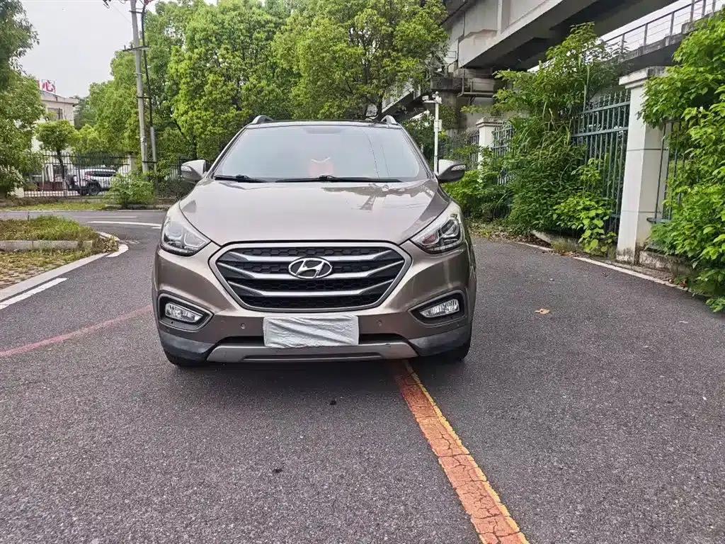 Beijing Hyundai ix35 2013 2.0L Automatic 2WD Leading Edition GLX (National V Emission Standard) — миниатюра 3