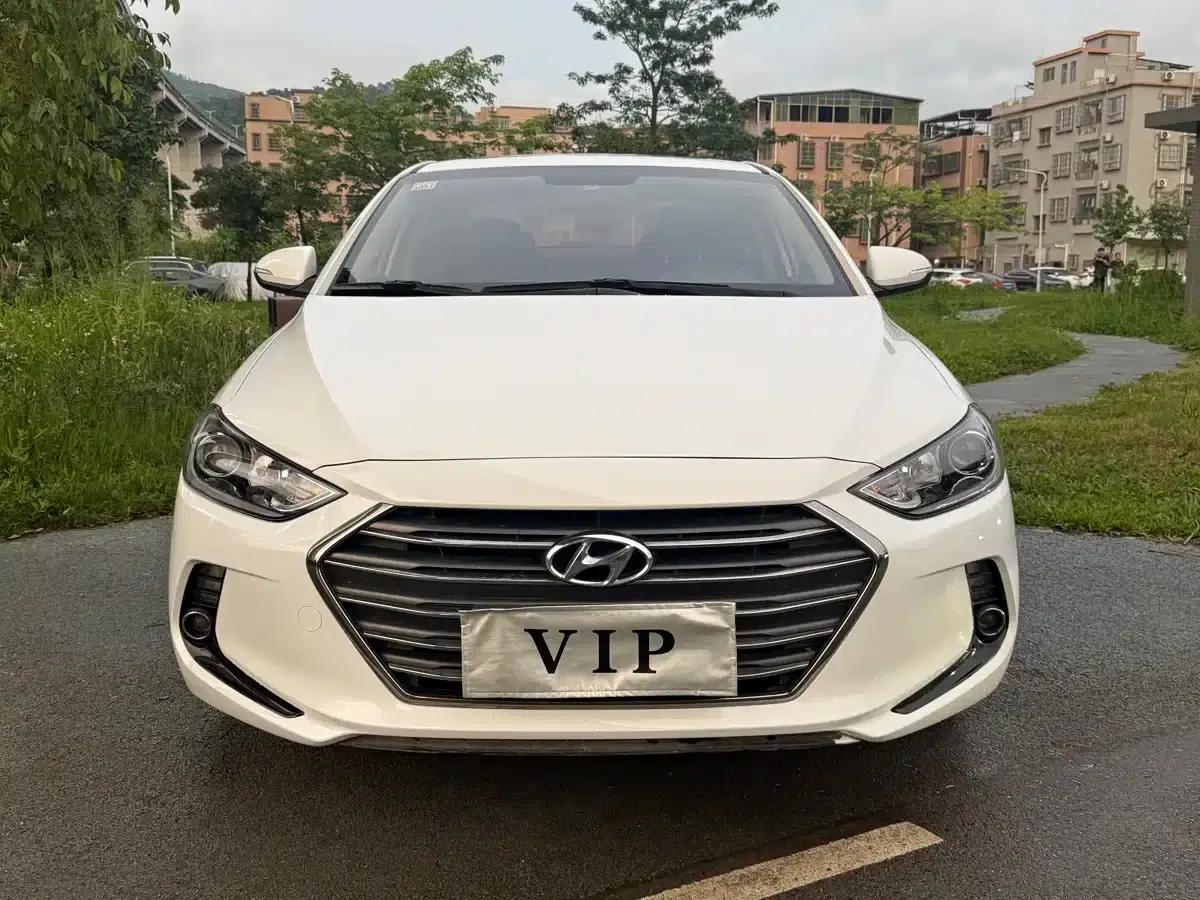 Hyundai Elantra 2016 1.6L Automatic Smart Elite Edition — миниатюра 2