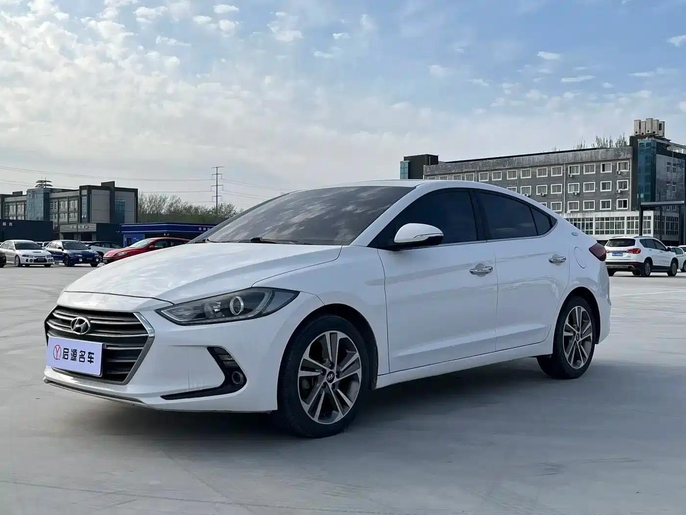 Hyundai Elantra 2016 1.6L Automatic Smart Elite Edition — миниатюра 1