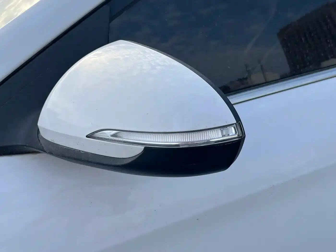 Hyundai Elantra 2016 1.6L Automatic Smart Elite Edition — миниатюра 11