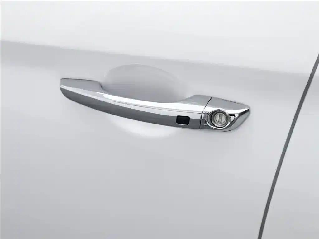 Hyundai Elantra 2019 1.5L CVT Smart Luxury Edition — миниатюра 18
