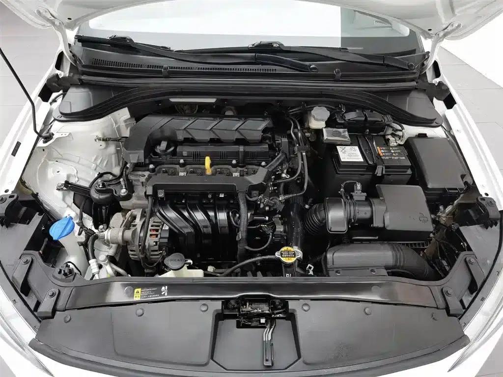 Hyundai Elantra 2019 1.5L CVT Smart Luxury Edition — миниатюра 6