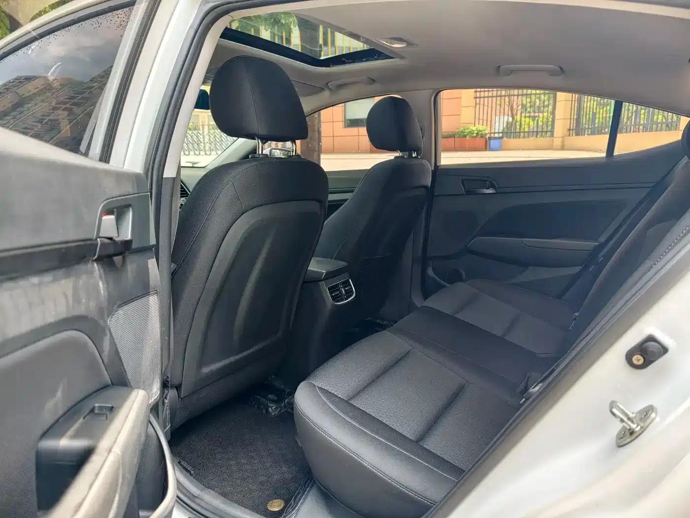 Hyundai Elantra 2018 1.4T Dual-Clutch Dynamic & Vitality Edition — миниатюра 7