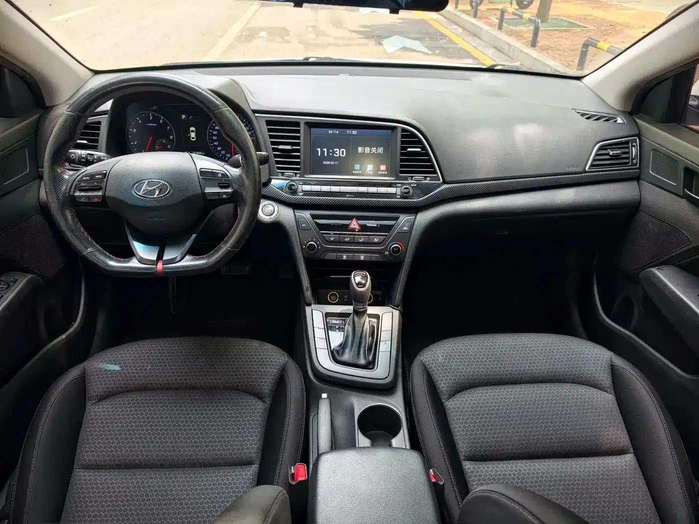 Hyundai Elantra 2018 1.4T Dual-Clutch Dynamic & Vitality Edition — миниатюра 8