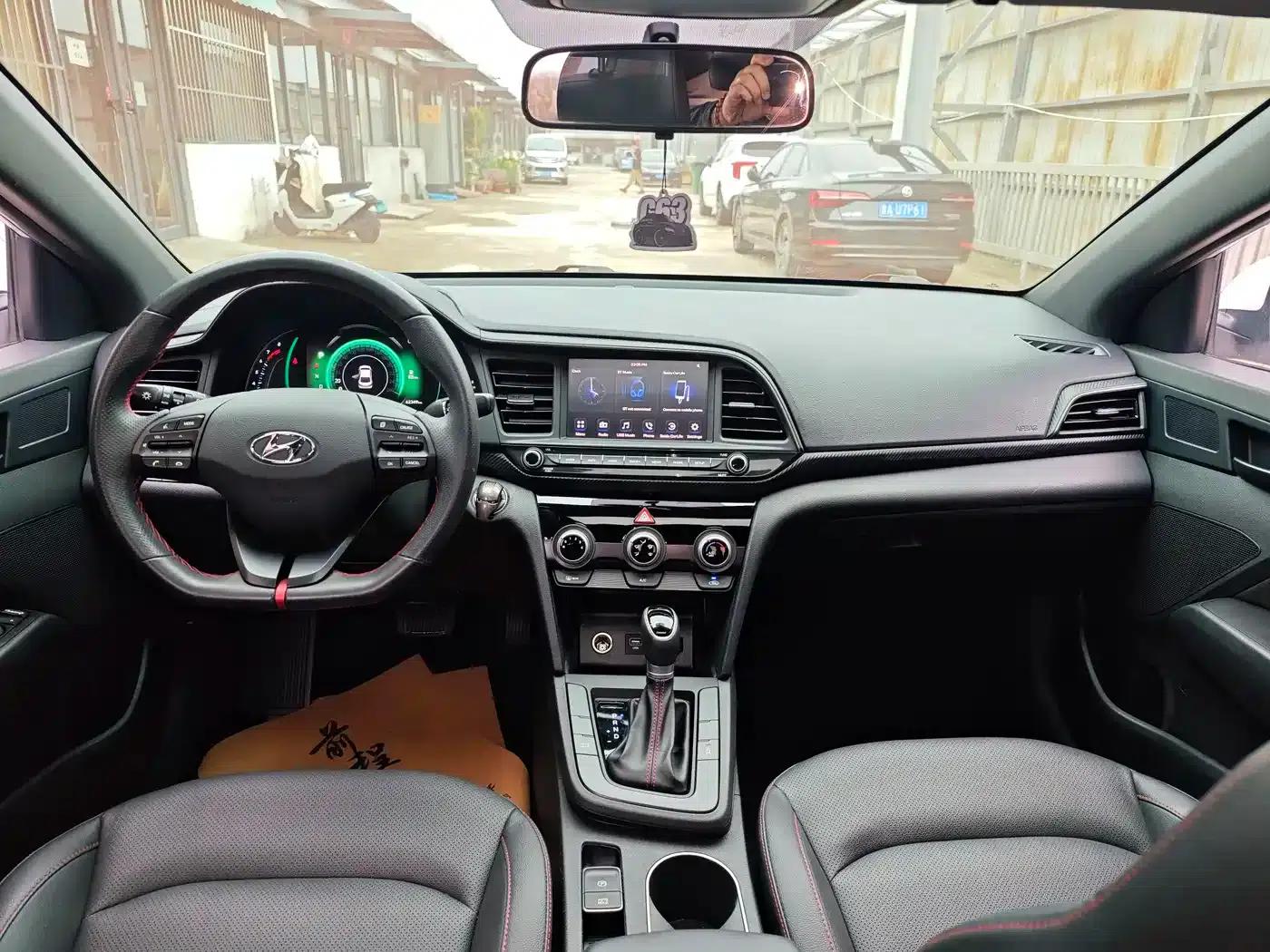 Hyundai Elantra 2020 1.4T Dual-Clutch Dynamic & Vitality Edition — миниатюра 12