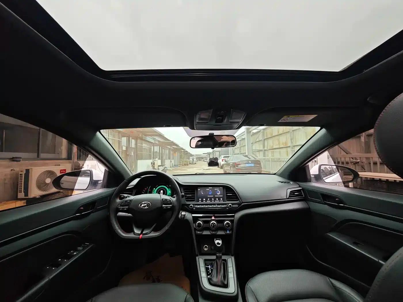 Hyundai Elantra 2020 1.4T Dual-Clutch Dynamic & Vitality Edition — миниатюра 15