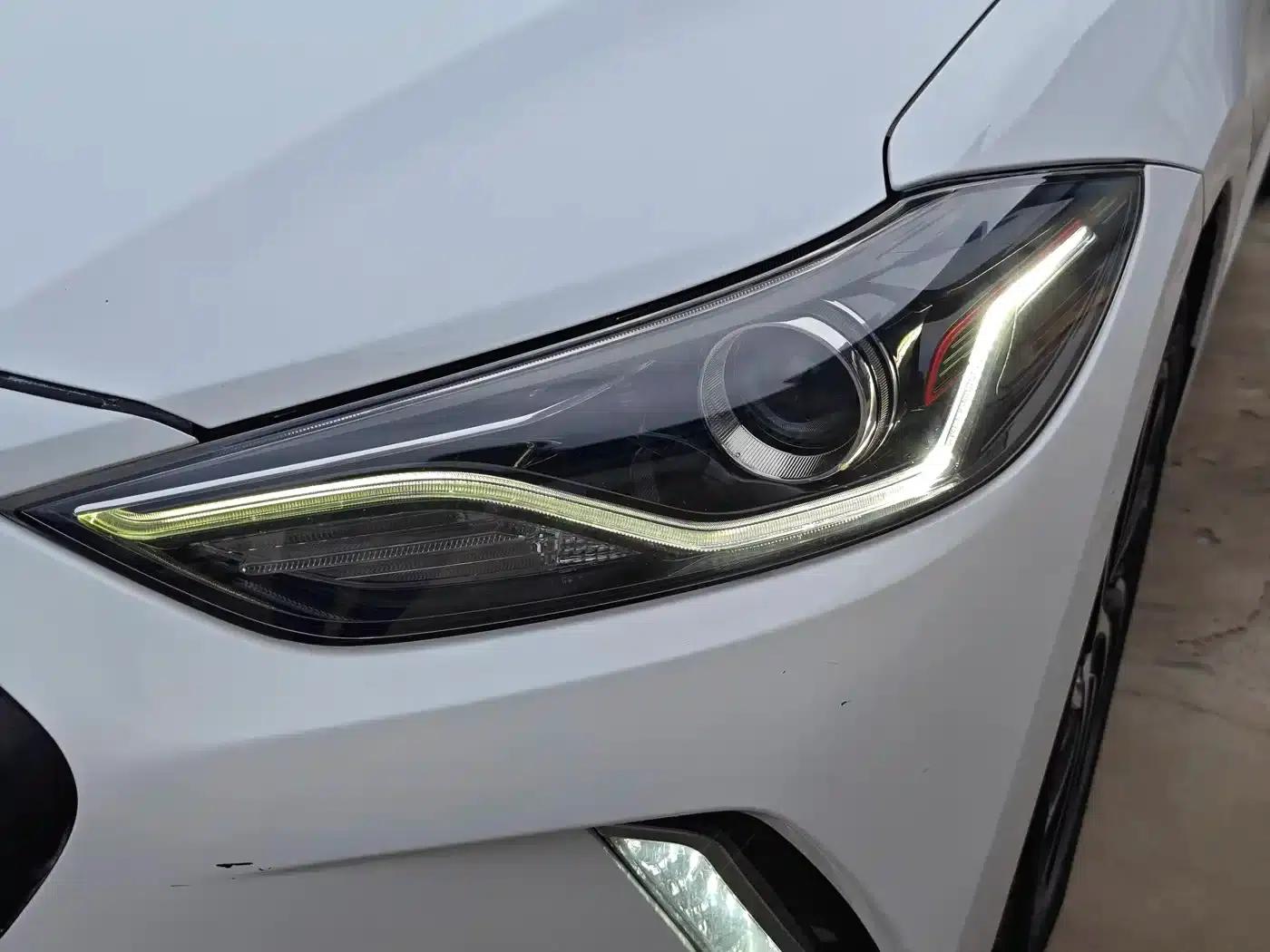 Hyundai Elantra 2020 1.4T Dual-Clutch Dynamic & Vitality Edition — миниатюра 7