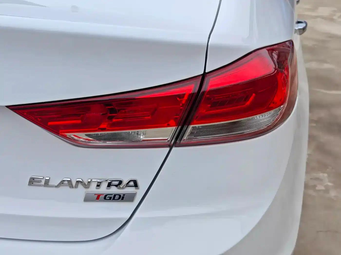 Hyundai Elantra 2020 1.4T Dual-Clutch Dynamic & Vitality Edition — миниатюра 9