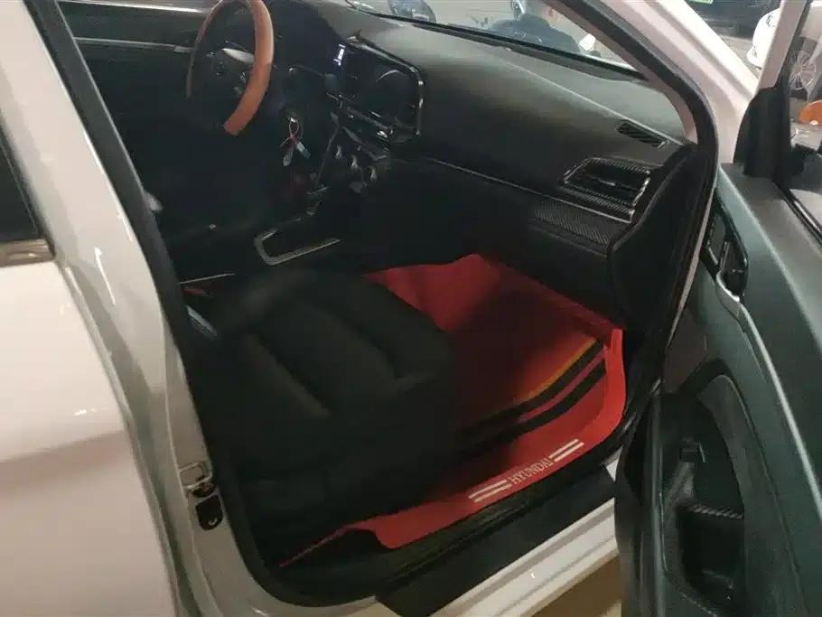 Hyundai Elantra 2019 1.5L CVT Smart Elite Edition — миниатюра 8