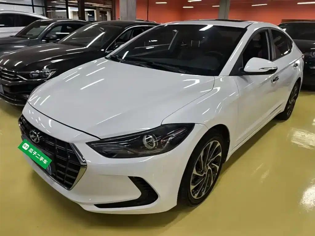 Hyundai Elantra 2020 1.4T Dual-Clutch Dynamic & Vitality Edition — миниатюра 1