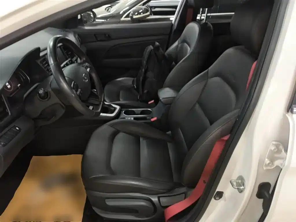 Hyundai Elantra 2020 1.4T Dual-Clutch Dynamic & Vitality Edition — миниатюра 15