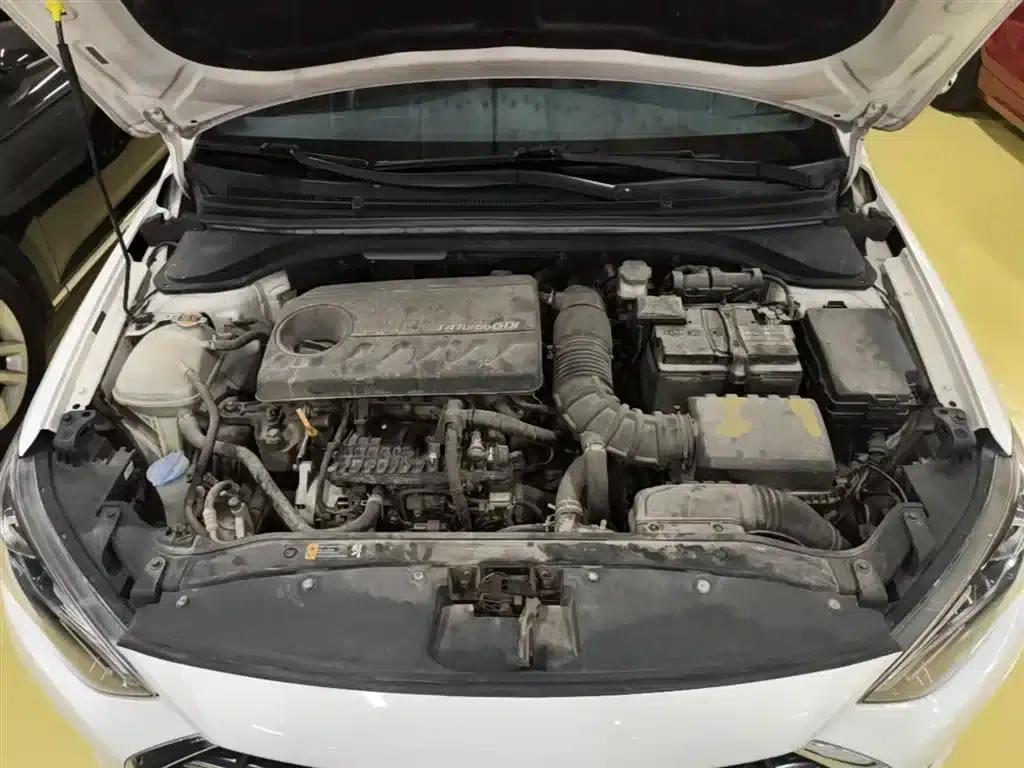 Hyundai Elantra 2020 1.4T Dual-Clutch Dynamic & Vitality Edition — миниатюра 20