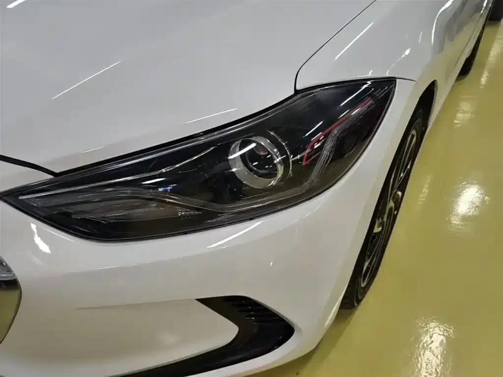 Hyundai Elantra 2020 1.4T Dual-Clutch Dynamic & Vitality Edition — миниатюра 24