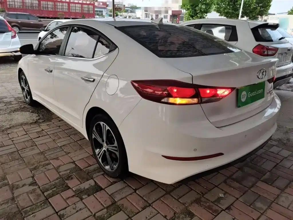 Hyundai Elantra 2018 1.4T Dual-Clutch Dynamic & Vitality Edition — миниатюра 5