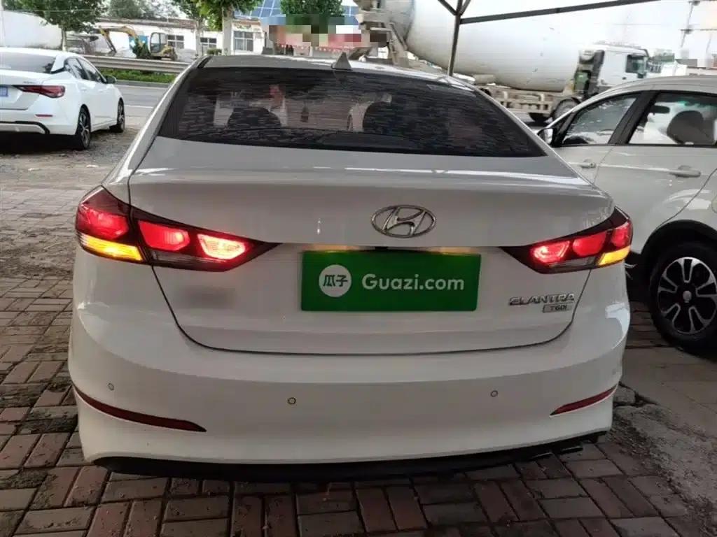 Hyundai Elantra 2018 1.4T Dual-Clutch Dynamic & Vitality Edition — миниатюра 6