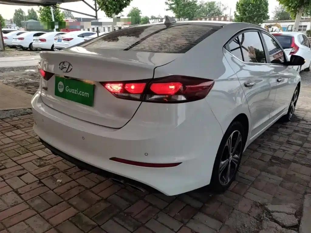 Hyundai Elantra 2018 1.4T Dual-Clutch Dynamic & Vitality Edition — миниатюра 7