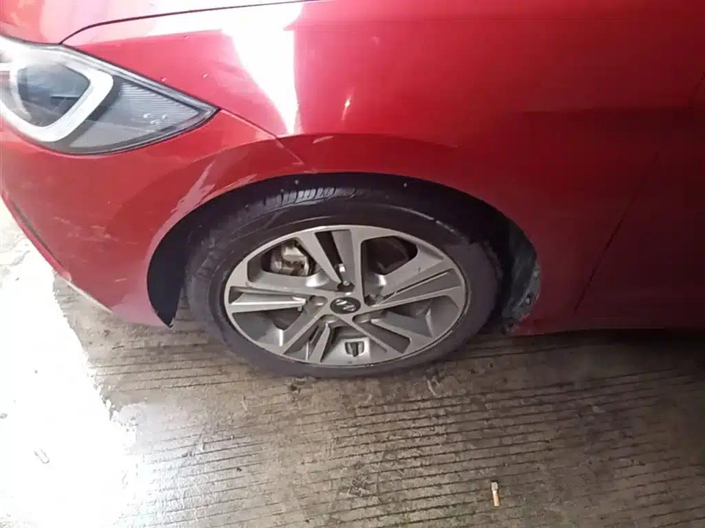 Hyundai Elantra 2016 1.6L Automatic Smart Elite Edition — миниатюра 23