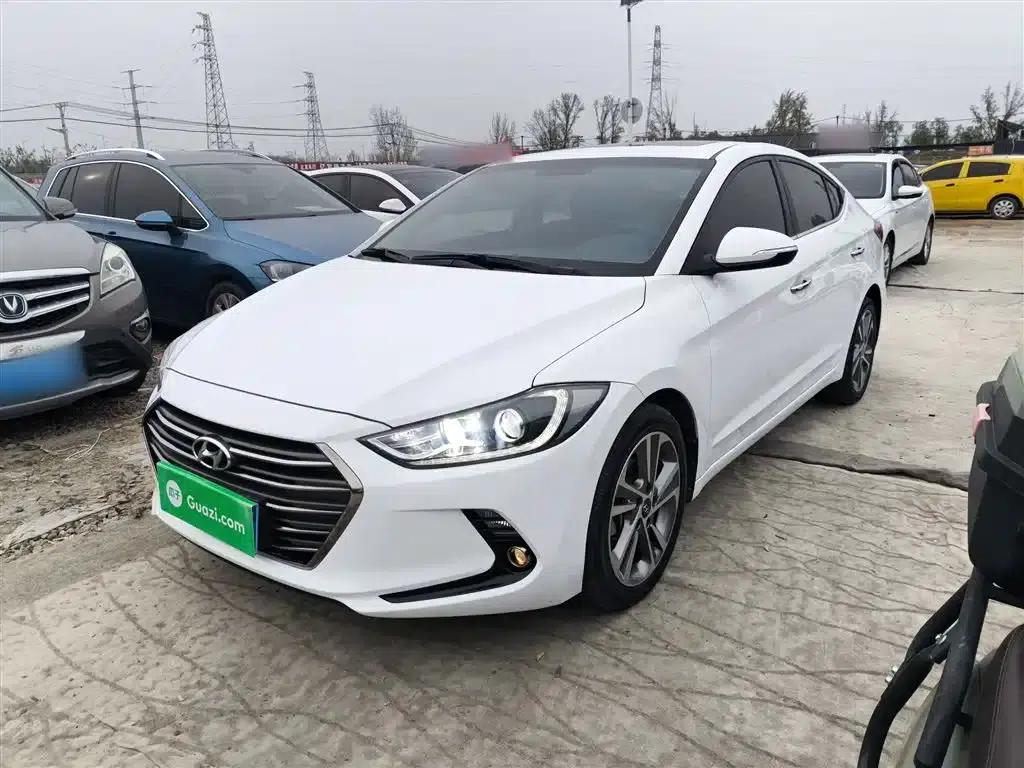 Hyundai Elantra 2018 1.6L Automatic 15th Anniversary Special Edition — миниатюра 2