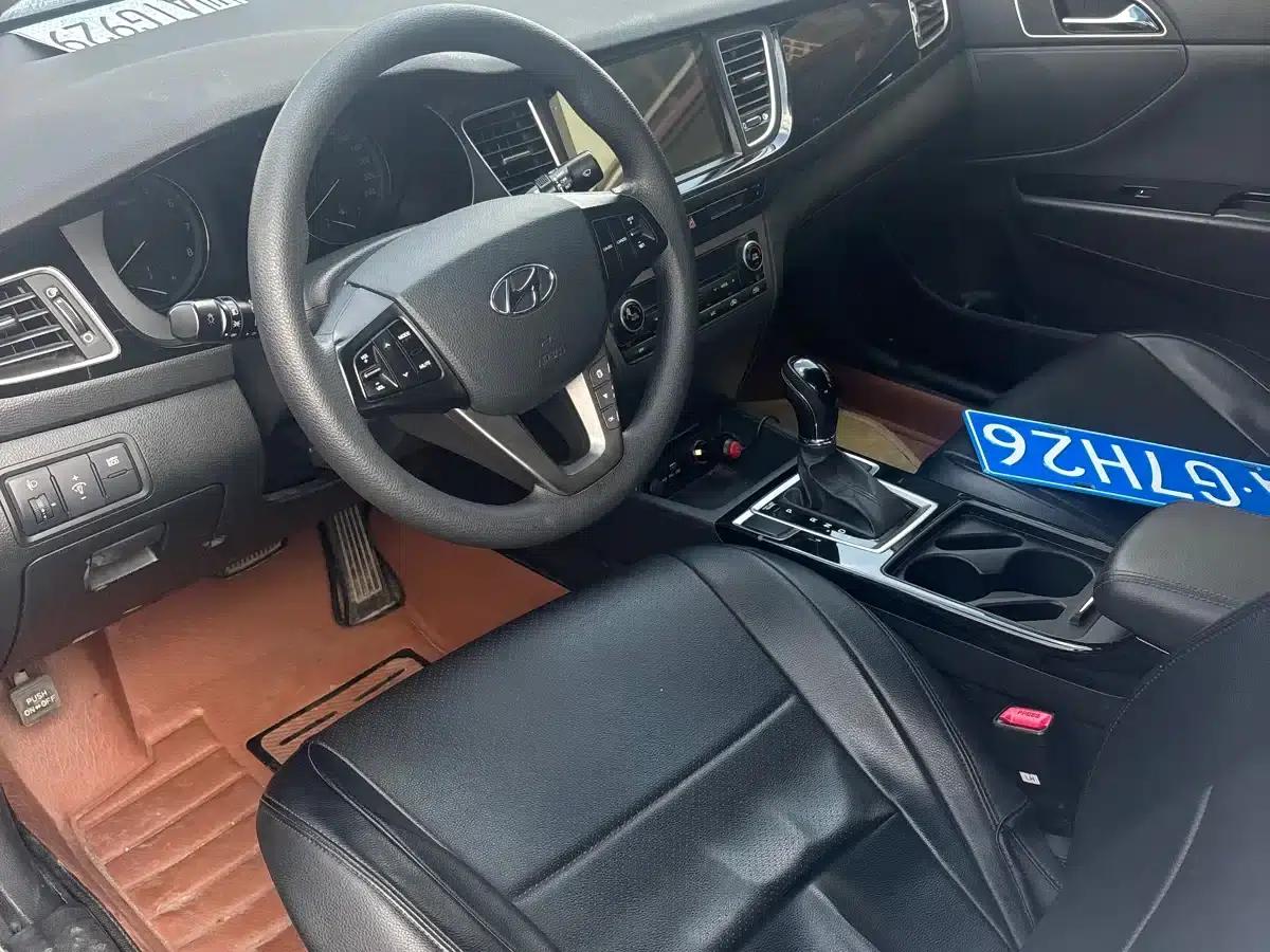 2014 Mistra 1.8L Automatic Intelligent GLS — миниатюра 2