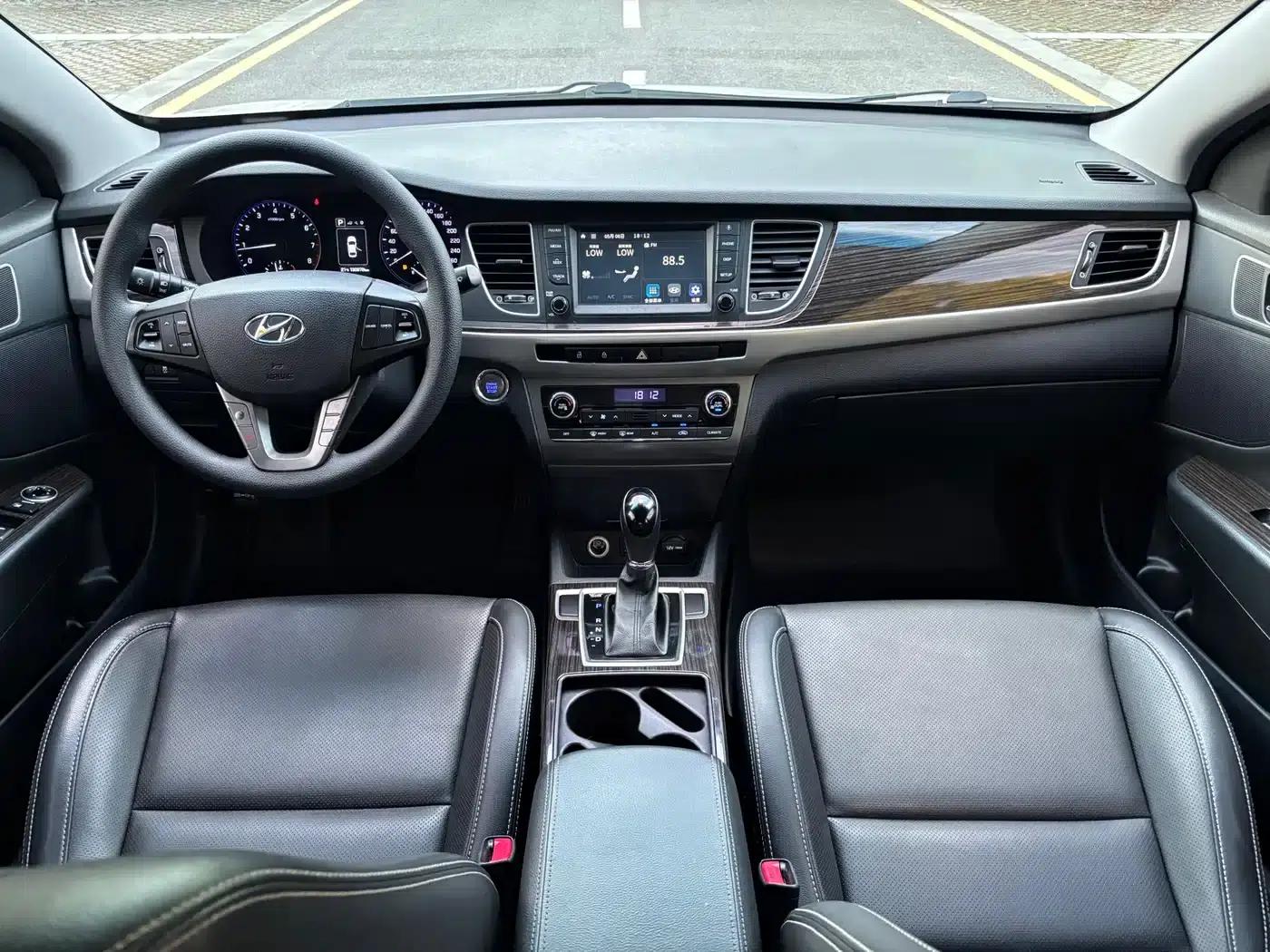 Hyundai Mistra 2016 1.6T Automatic Intelligent GLS — миниатюра 11
