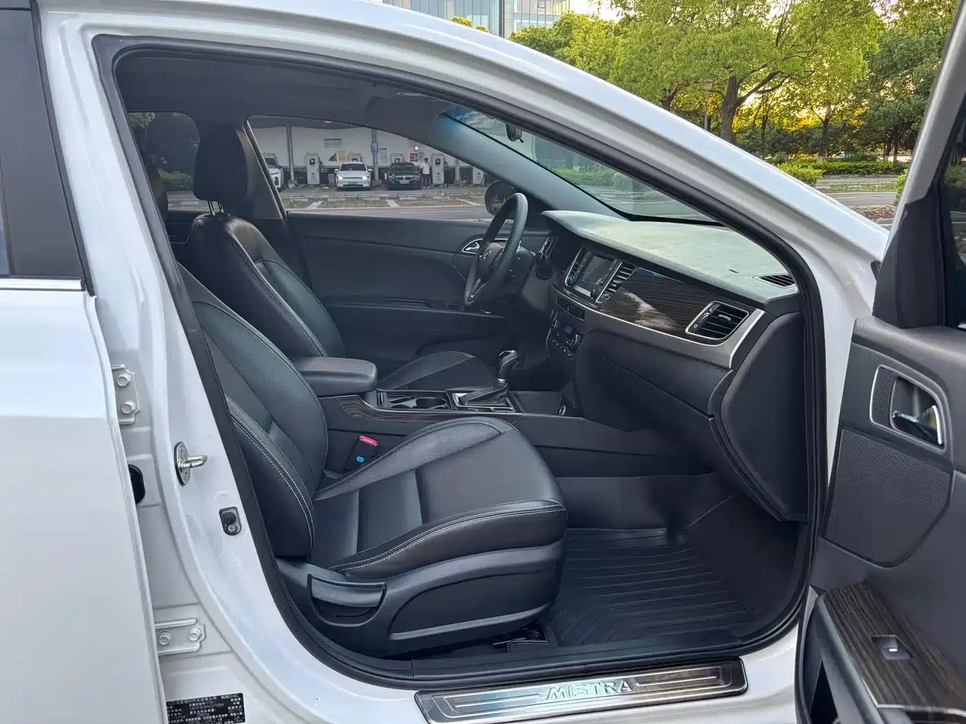 Hyundai Mistra 2016 1.6T Automatic Intelligent GLS — миниатюра 12