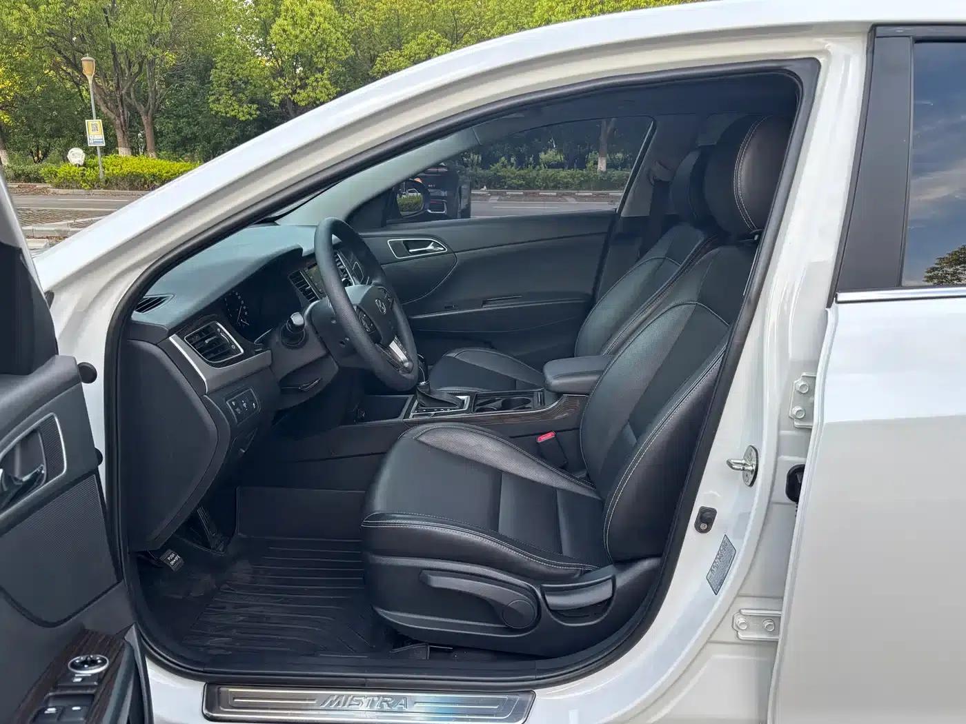 Hyundai Mistra 2016 1.6T Automatic Intelligent GLS — миниатюра 9