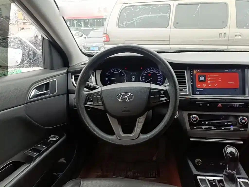 2014 Mistra 1.8L Automatic Intelligent GLS — миниатюра 11