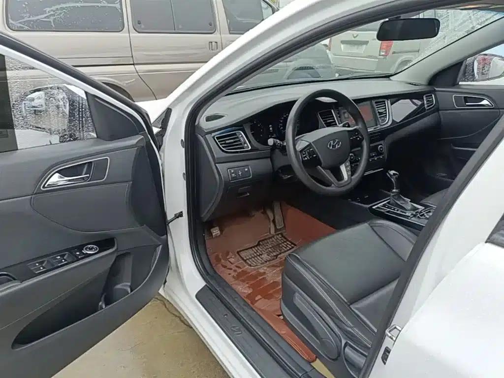 2014 Mistra 1.8L Automatic Intelligent GLS — миниатюра 16