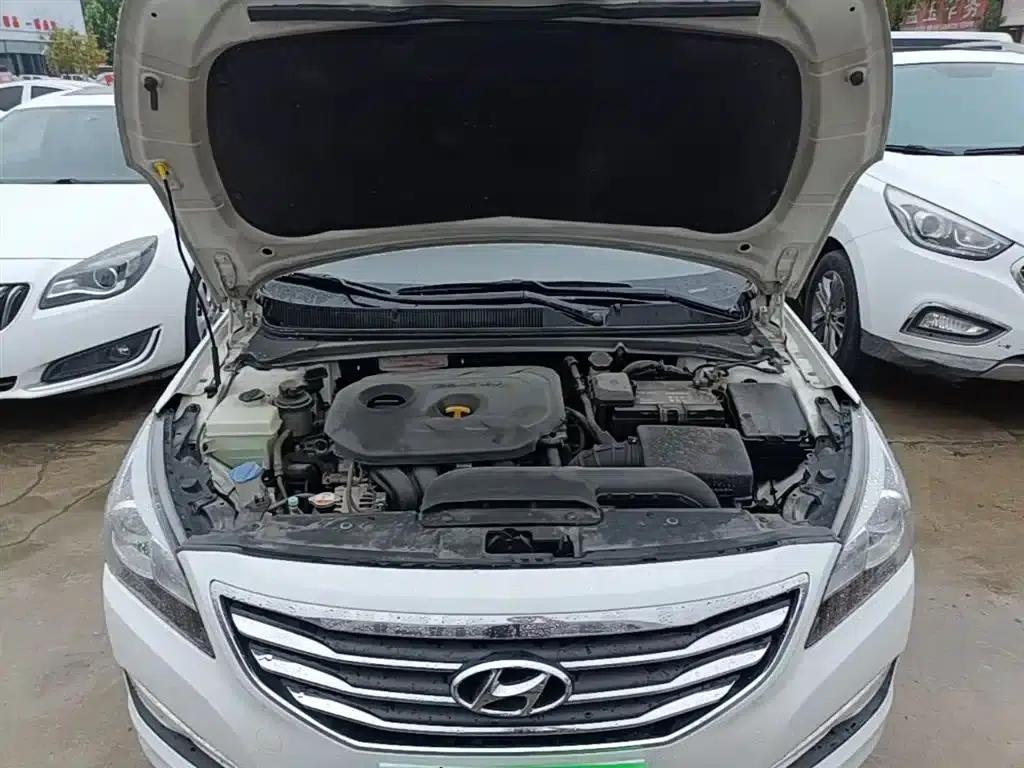 2014 Mistra 1.8L Automatic Intelligent GLS — миниатюра 20