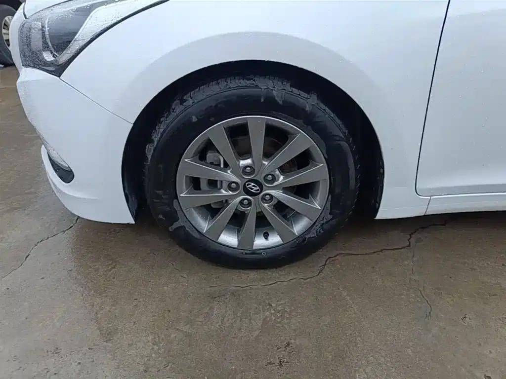 2014 Mistra 1.8L Automatic Intelligent GLS — миниатюра 23