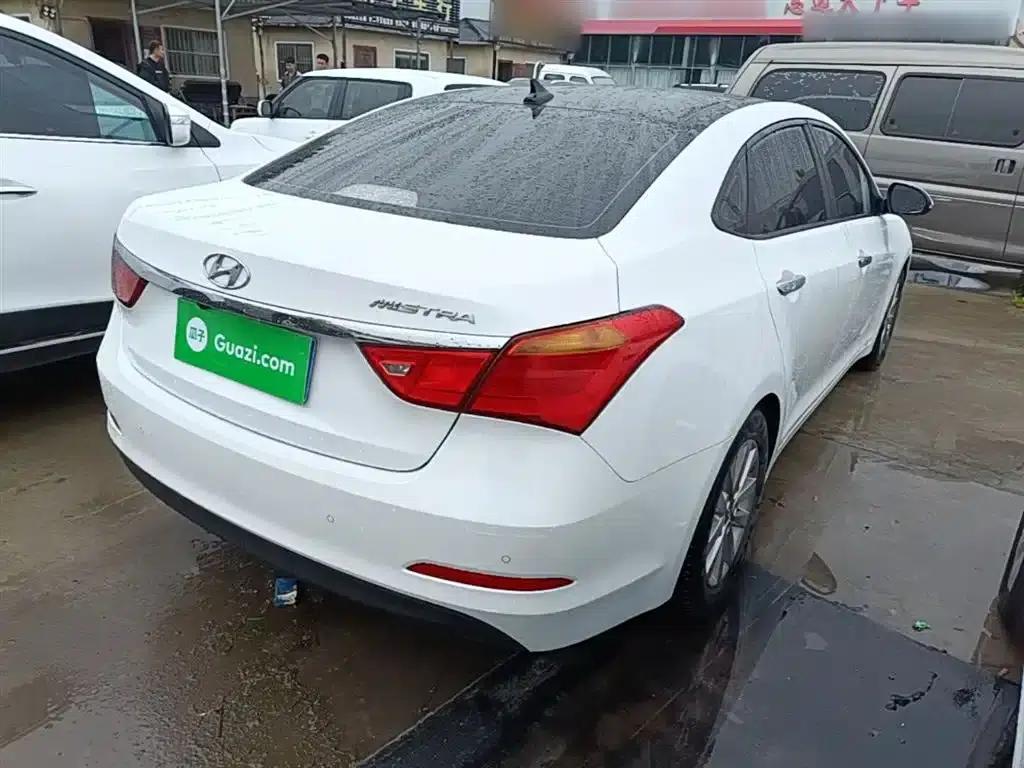 2014 Mistra 1.8L Automatic Intelligent GLS — миниатюра 7