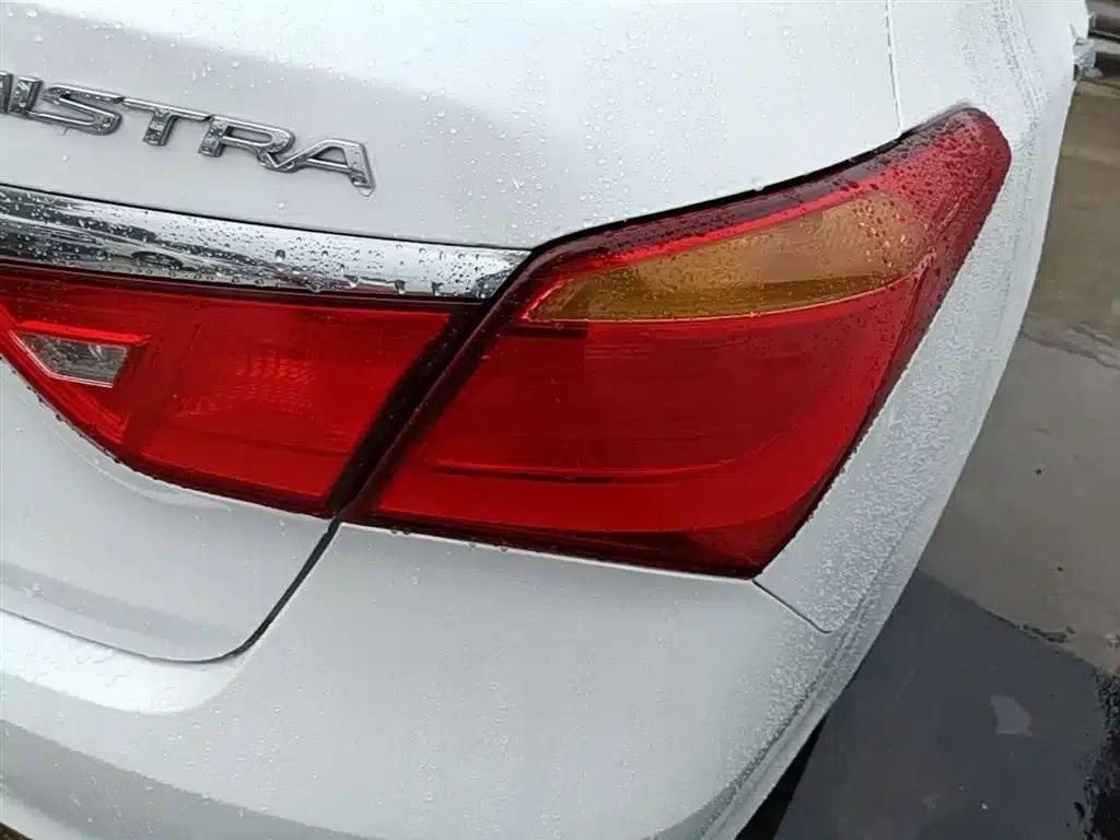 2014 Mistra 1.8L Automatic Intelligent GLS — миниатюра 8