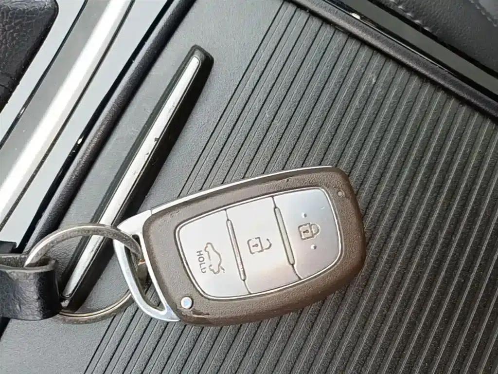 2014 Mistra 1.8L Automatic Intelligent GLS — миниатюра 9