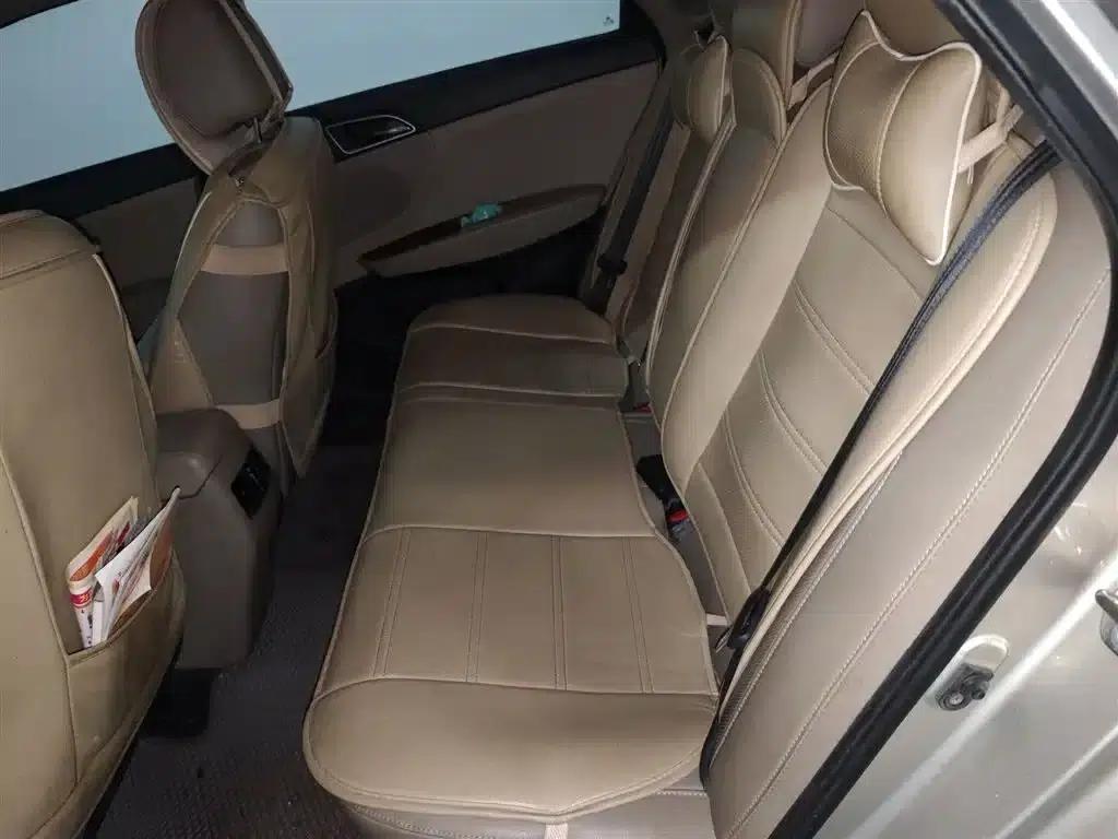2014 Mistra 1.8L Automatic Premium DLX — миниатюра 15