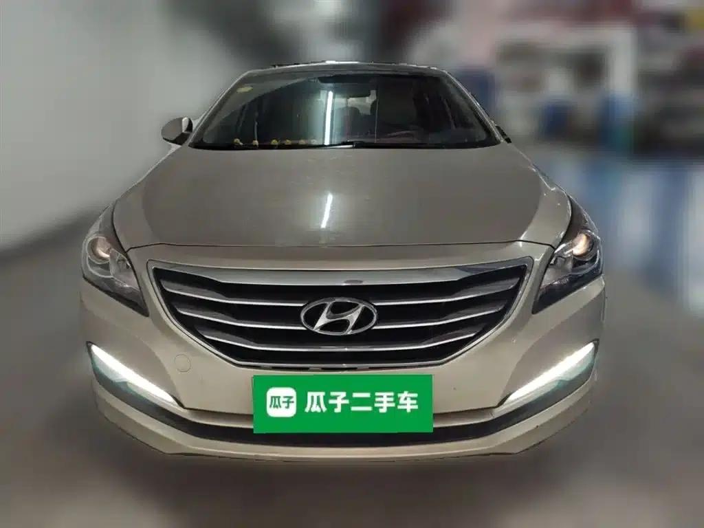 2014 Mistra 1.8L Automatic Premium DLX — миниатюра 24