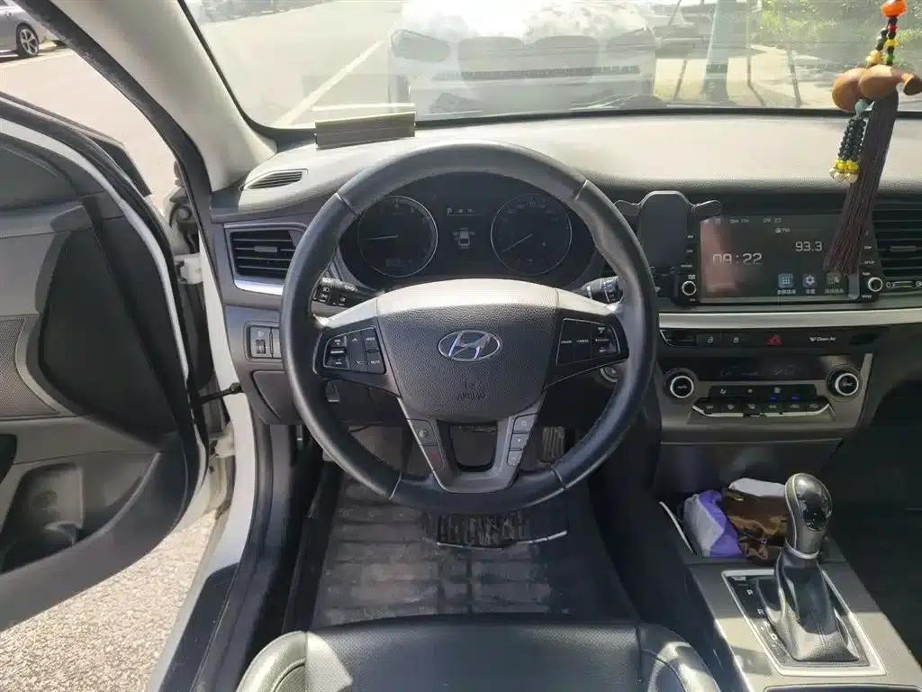 Hyundai Mistra 2017 1.8L Automatic Premium DLX (National V Emission Standard) — миниатюра 3