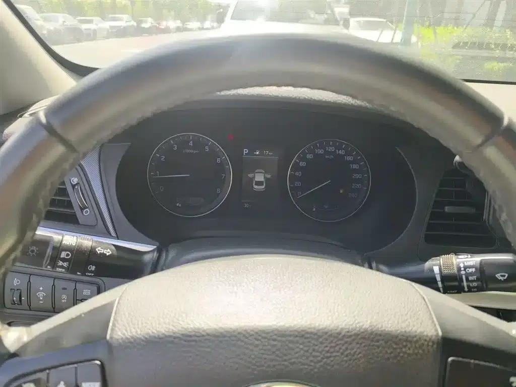 Hyundai Mistra 2017 1.8L Automatic Premium DLX (National V Emission Standard) — миниатюра 4