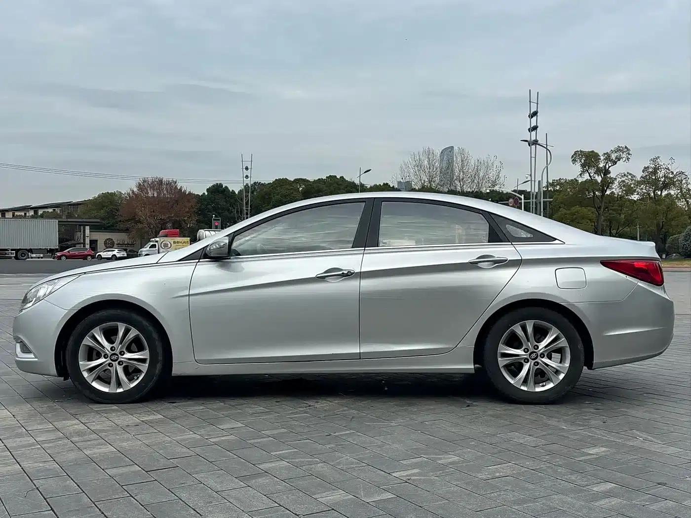 Sonata 2013 2.0L Automatic Luxury Edition — миниатюра 4