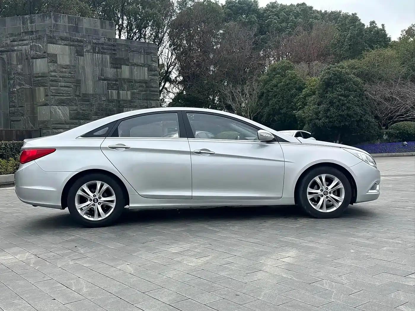 Sonata 2013 2.0L Automatic Luxury Edition — миниатюра 8