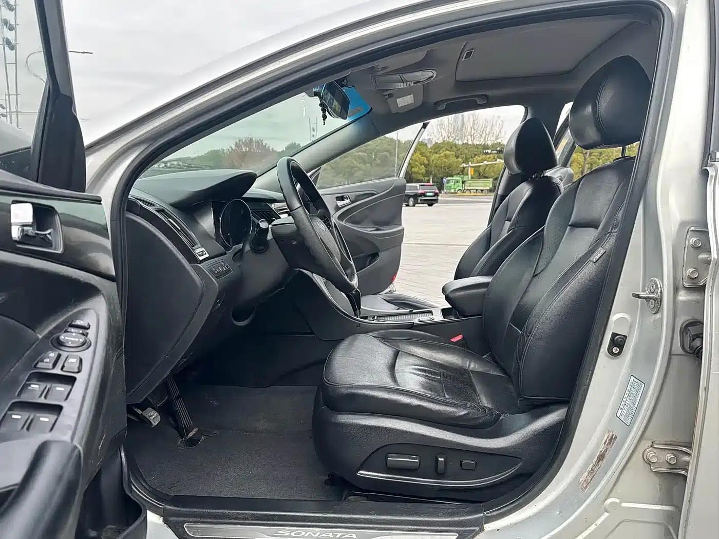 Sonata 2013 2.0L Automatic Luxury Edition — миниатюра 9