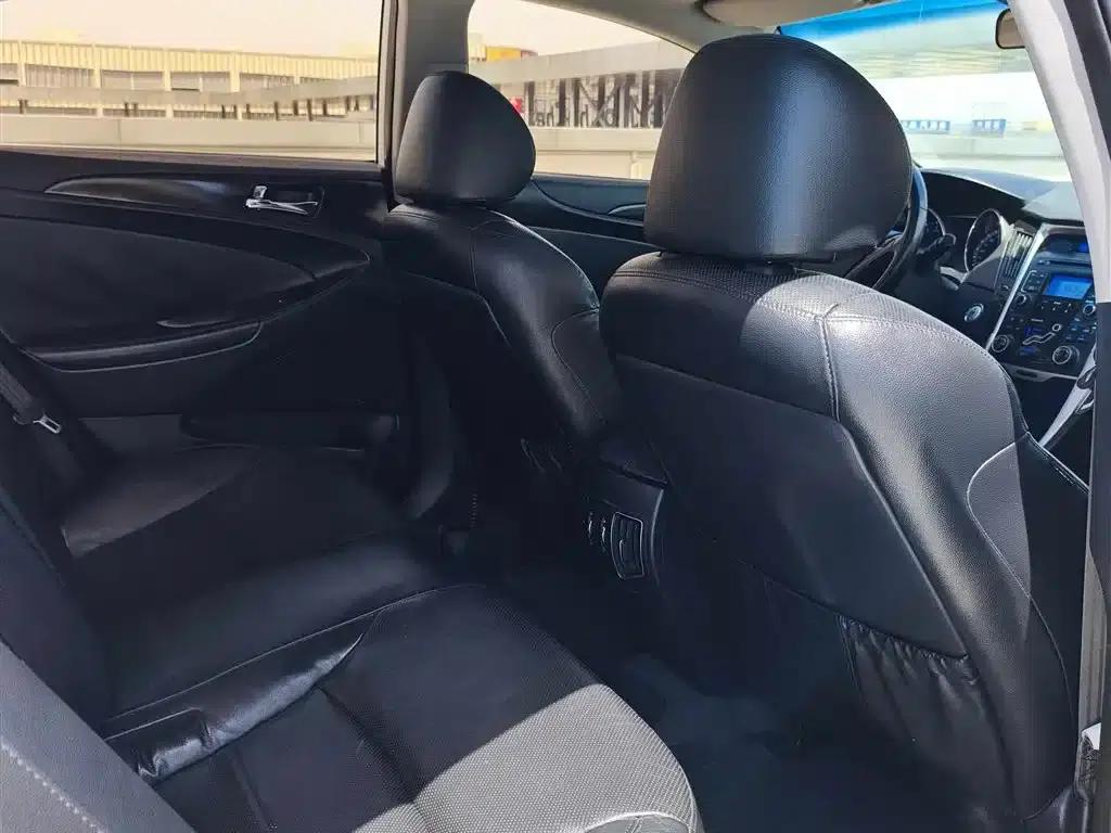 Sonata 2013 2.0L Automatic Premium Edition — миниатюра 11