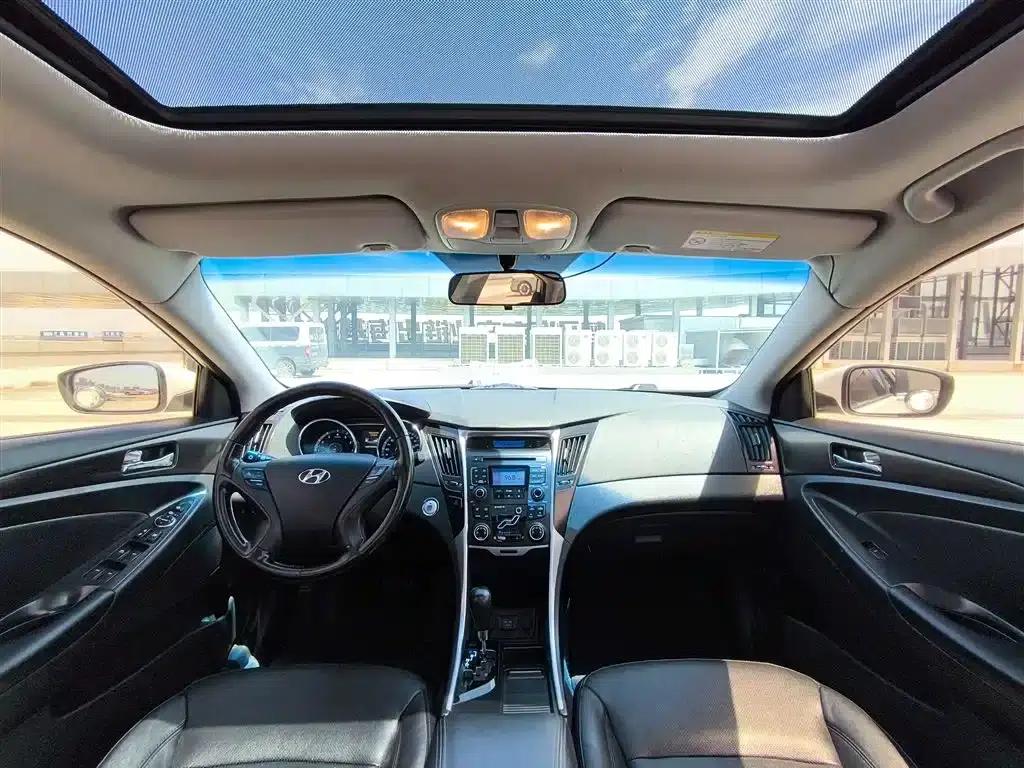 Sonata 2013 2.0L Automatic Premium Edition — миниатюра 14